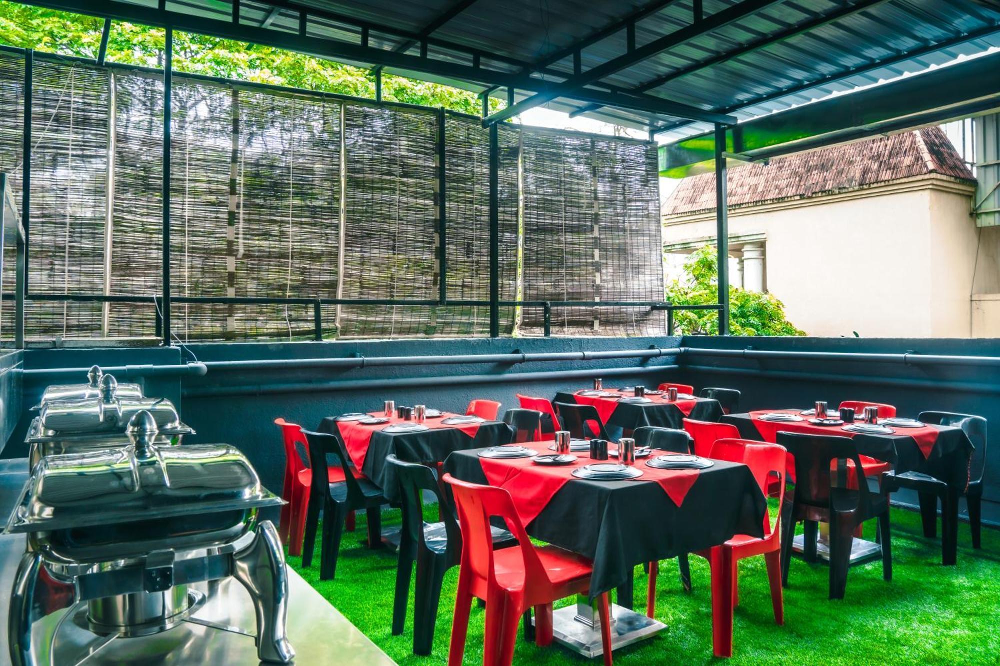 Treebo Serenity Inn, Koregaon Park Pune Exterior foto